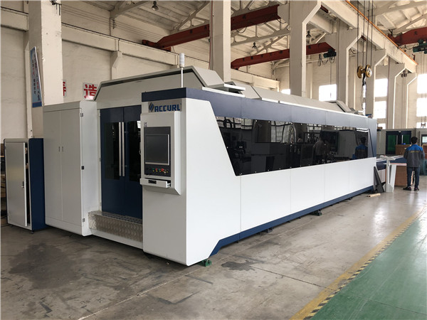 2000w cnc metal fiber laser cutting machine gikan sa china alang sa stainless steel