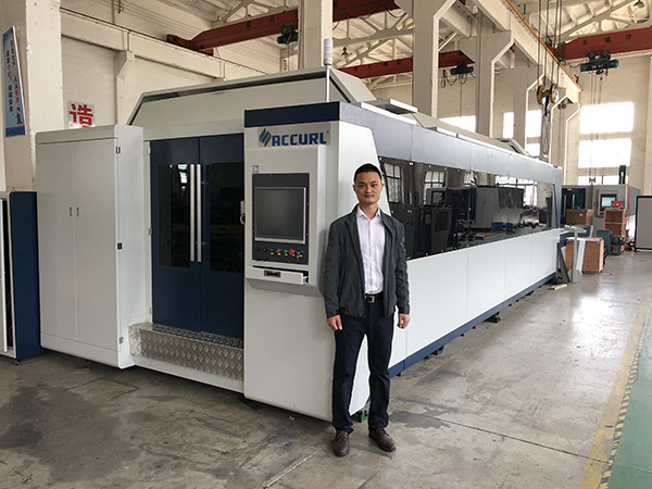 Accurl Laser Cutting Machine uban sa China Laser Generator