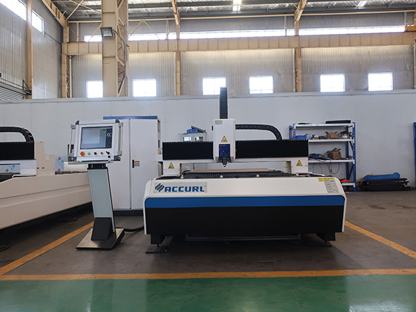 Maayong Pagbansay CNC Raycus Fiber Laser Cutting Machine 1000W