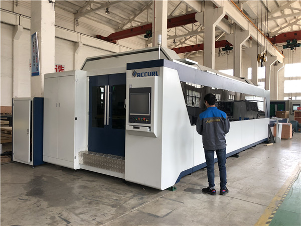 High Speed 700W 1000W CNC Fibre Laser Cutting Machine Alang sa Stainless Steel Carbon Steel Iron Metal