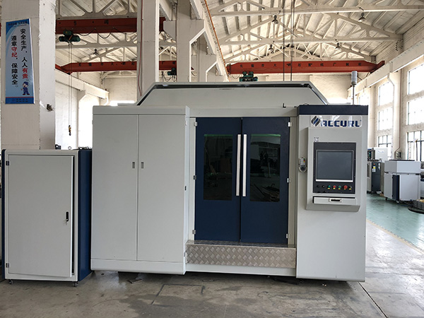 Tibuok Cover 12kw Fiber Laser pagputol Machine 3015 Uban sa BECKHOOF Servo Controller
